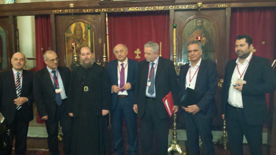 Στην Αγία Φωτεινή στην Σμύρνη κυβερνητικό κλιμάκιο